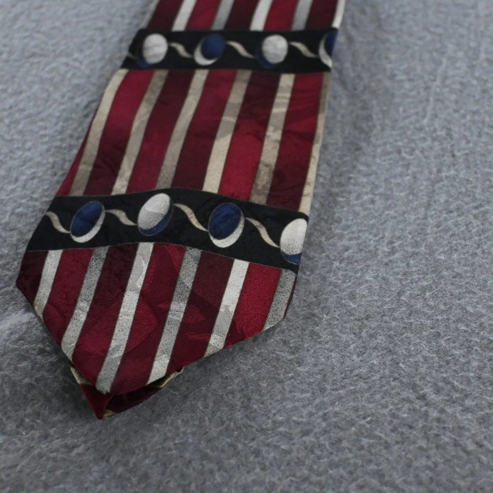Monsieur Givenchy Mens Vintage Geometric Striped Silk Necktie OS Red Silver Gold
